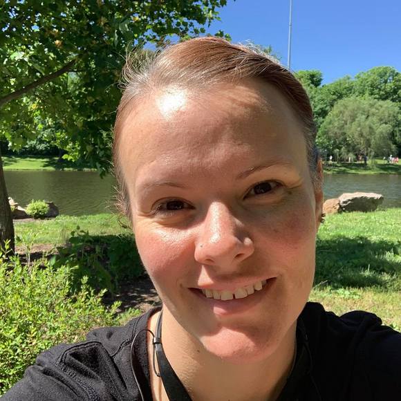 Meet your Posher, Leoma - Picture 1 of 1